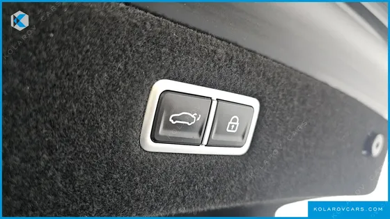 GENESIS G90 GASOLINE 3.5 TURBO AWD