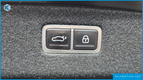 GENESIS G90 GASOLINE 3.5 TURBO E-S/C AWD LWB