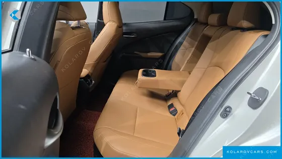 LEXUS UX 2.0 2WD