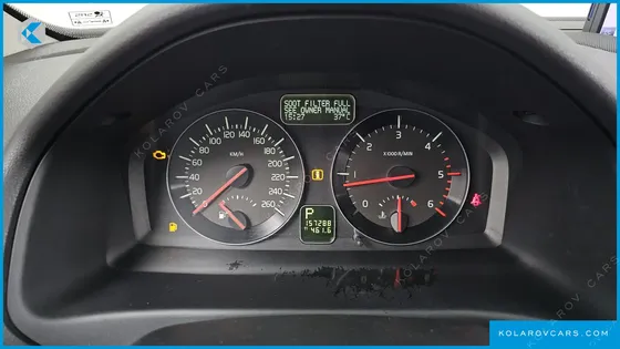 VOLVO C30 D4