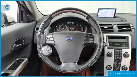 VOLVO C30 D4