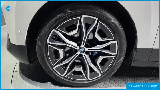 BMW IX XDRIVE M60