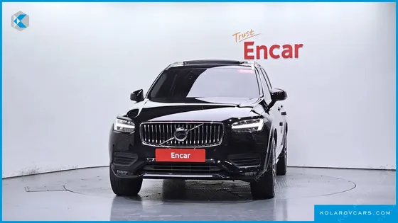 VOLVO XC90 B5 MOMENTUM