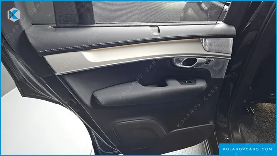 VOLVO XC90 B6 BLACK EDITION