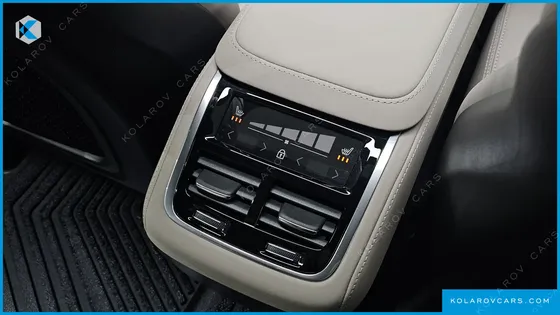 VOLVO XC90 B6 ULTRA DARK