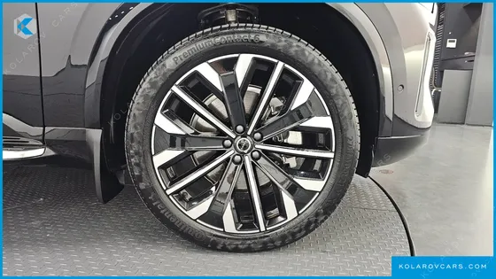 VOLVO XC90 B6 ULTRA DARK