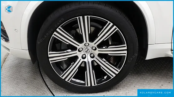 VOLVO XC90 B6 ULTIMATE BRIGHT