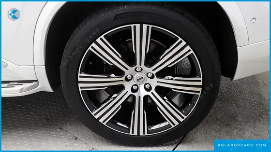 VOLVO XC90 B6 ULTIMATE BRIGHT