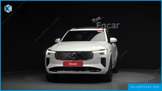 VOLVO XC90 T8 ULTRA BRIGHT HYBRID