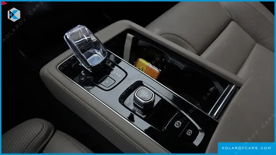 VOLVO XC90 T8 ULTRA BRIGHT HYBRID