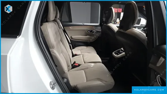 VOLVO XC90 T8 ULTRA BRIGHT HYBRID
