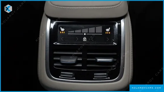 VOLVO XC90 T8 ULTRA BRIGHT HYBRID