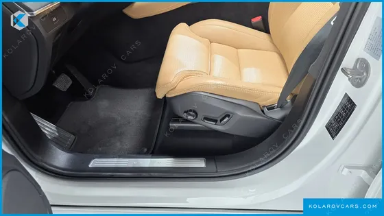 VOLVO XC90 B6 ULTIMATE BRIGHT