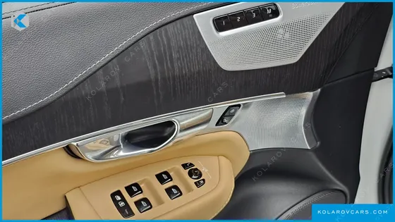 VOLVO XC90 B6 ULTIMATE BRIGHT