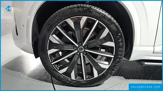 VOLVO XC90 B6 ULTRA BRIGHT