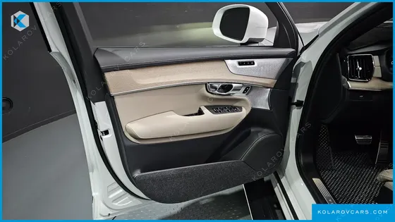 VOLVO XC90 B6 ULTRA BRIGHT
