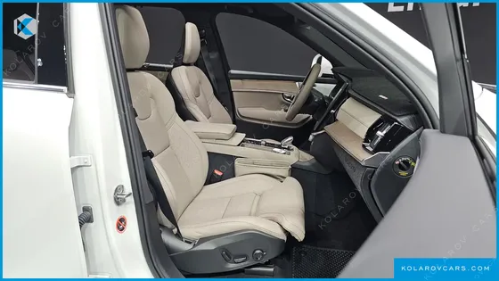 VOLVO XC90 B6 ULTRA BRIGHT