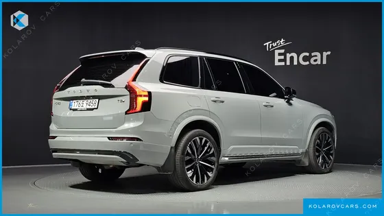 VOLVO XC90 T8 ULTRA DARK HYBRID