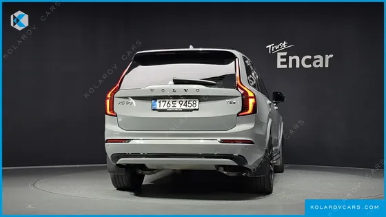 VOLVO XC90 T8 ULTRA DARK HYBRID