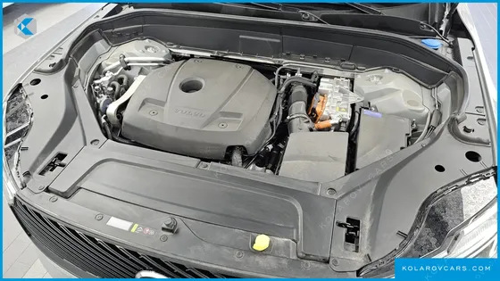 VOLVO XC90 T8 ULTRA DARK HYBRID