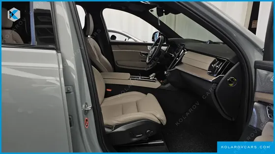 VOLVO XC90 T8 ULTRA DARK HYBRID