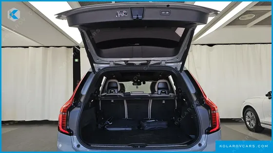 VOLVO XC90 T8 ULTRA DARK HYBRID