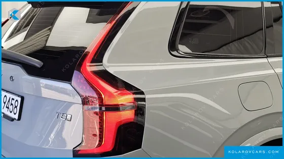 VOLVO XC90 T8 ULTRA DARK HYBRID