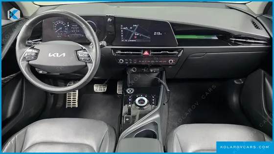 KIA NIRO SIGNATURE