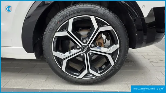 KIA NIRO SIGNATURE