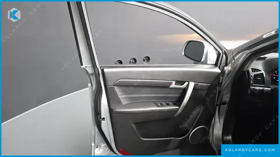 CHEVROLET (GM DAEWOO) CAPTIVA 2WD LT