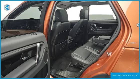 LAND ROVER DISCOVERY SPORT D180 SE