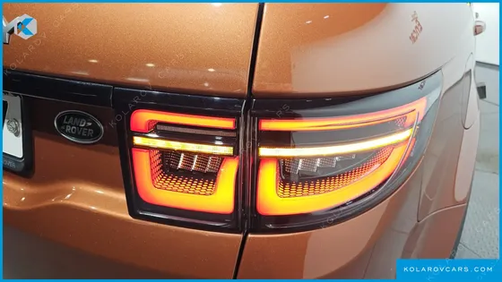 LAND ROVER DISCOVERY SPORT D180 SE