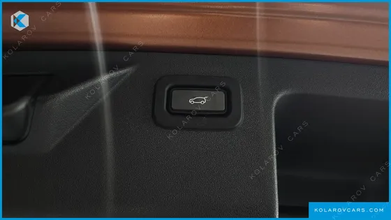 LAND ROVER DISCOVERY SPORT D180 SE
