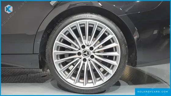 MERCEDES C-CLASS C300 4MATIC AMG LINE