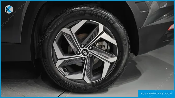 HYUNDAI TUCSON GASOLINE 1.6 TURBO 2WD