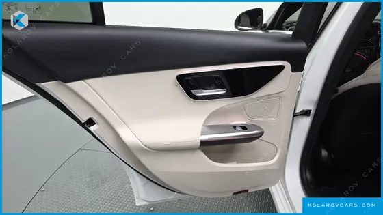 MERCEDES C-CLASS C300 4MATIC AVANTGARDE