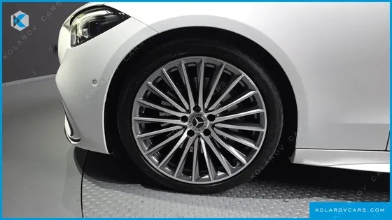 MERCEDES C-CLASS C300 4MATIC AMG LINE