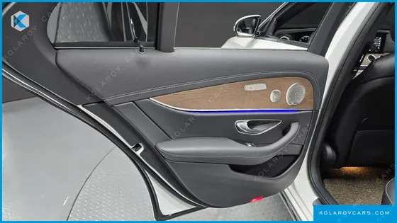 MERCEDES E-CLASS E300E 4MATIC EXCLUSIVE