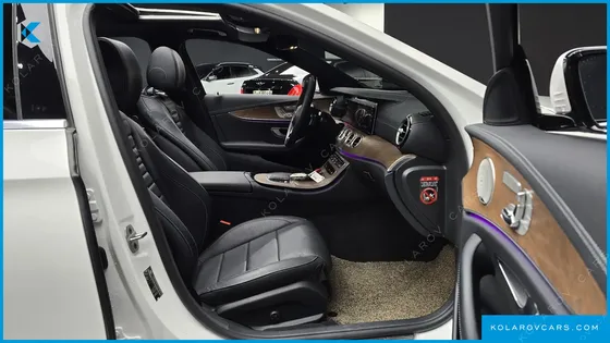 MERCEDES E-CLASS E300E 4MATIC EXCLUSIVE