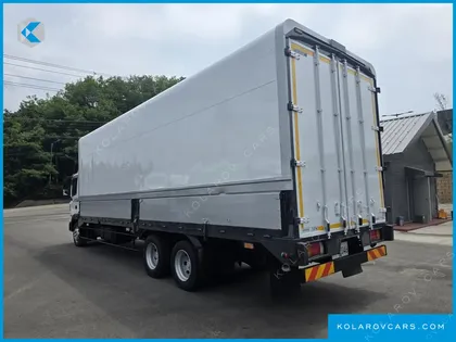 HYUNDAI MEGA TRUCK GOLD