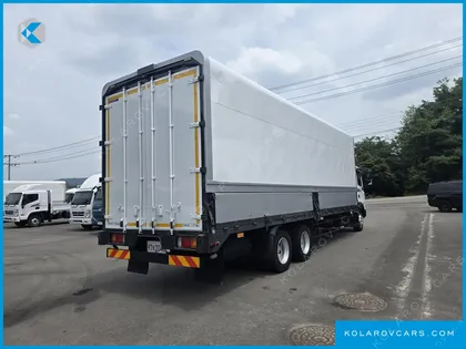 HYUNDAI MEGA TRUCK GOLD