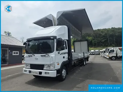 HYUNDAI MEGA TRUCK GOLD