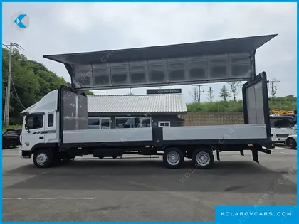 HYUNDAI MEGA TRUCK GOLD