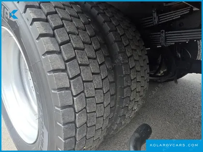 HYUNDAI MEGA TRUCK GOLD