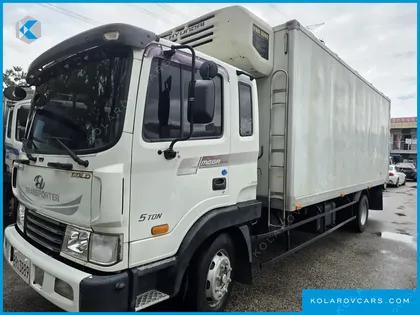 HYUNDAI MEGA TRUCK GOLD
