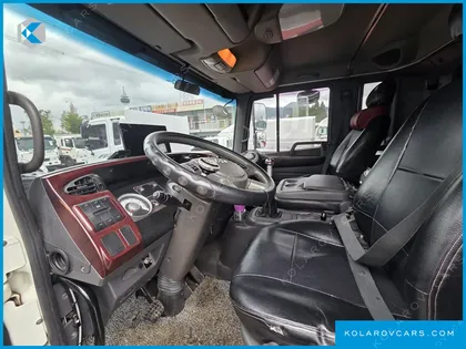 HYUNDAI MEGA TRUCK GOLD