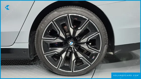 BMW I7 M70 XDRIVE