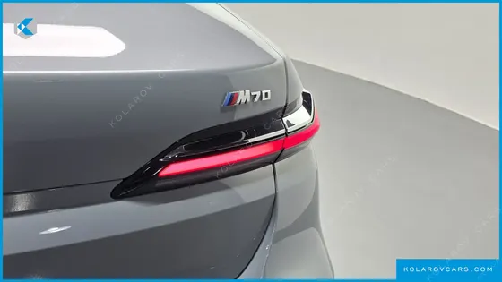 BMW I7 M70 XDRIVE