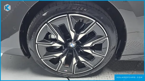 BMW I7 M70 XDRIVE M PERFORMANCE