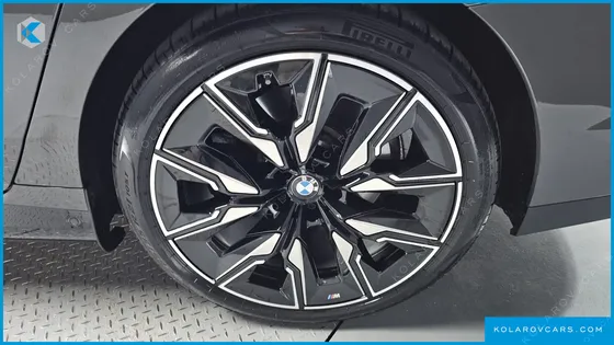 BMW I7 M70 XDRIVE M PERFORMANCE